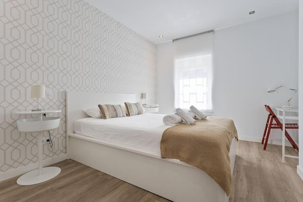 Alcam Castellana La Paz Madrid Apartment Exterior photo